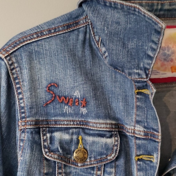 Unique Jean jacket - Picture 2 of 7